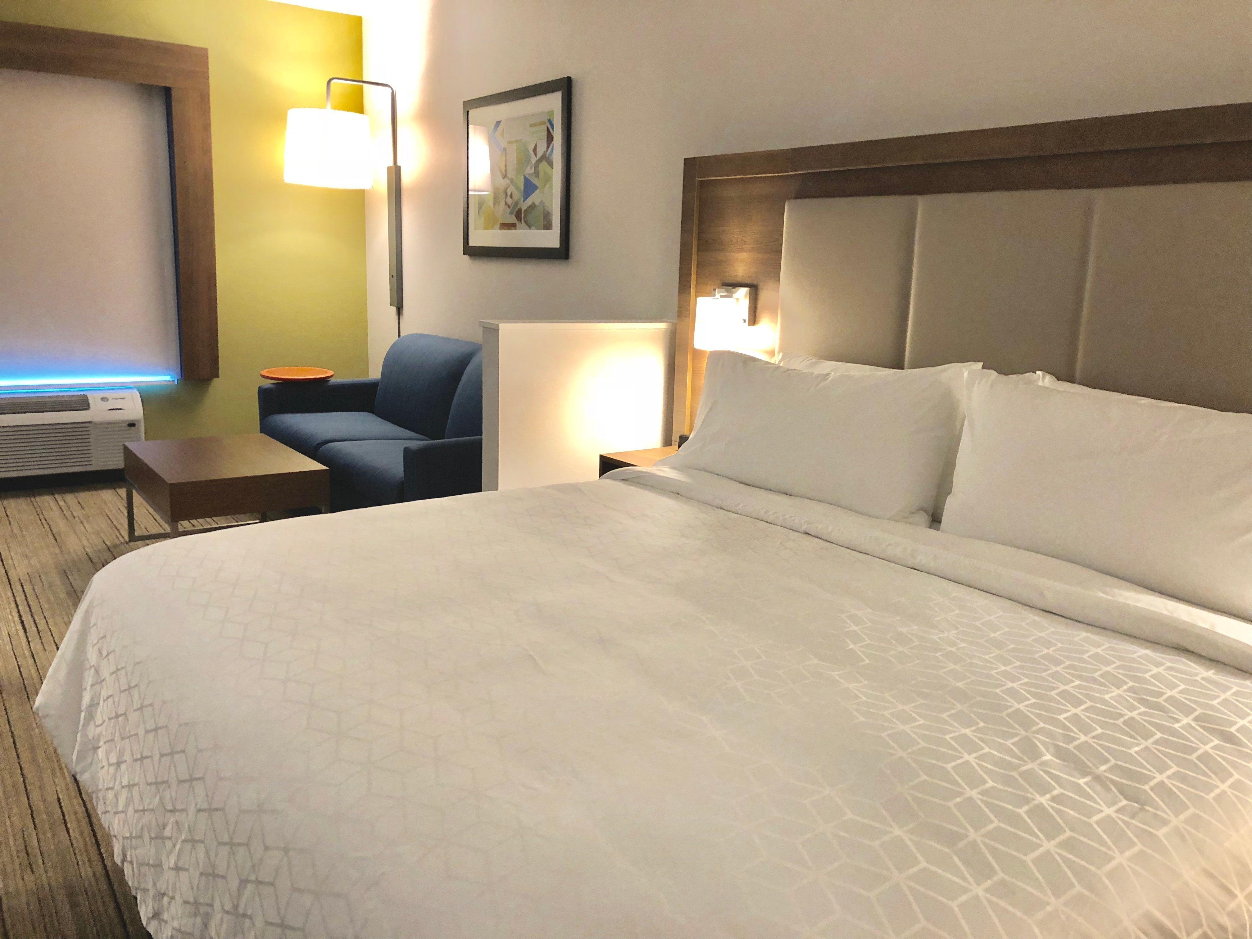 Holiday Inn Express & Suites Raleigh Airport - Brier Creek By Ihg מראה חיצוני תמונה