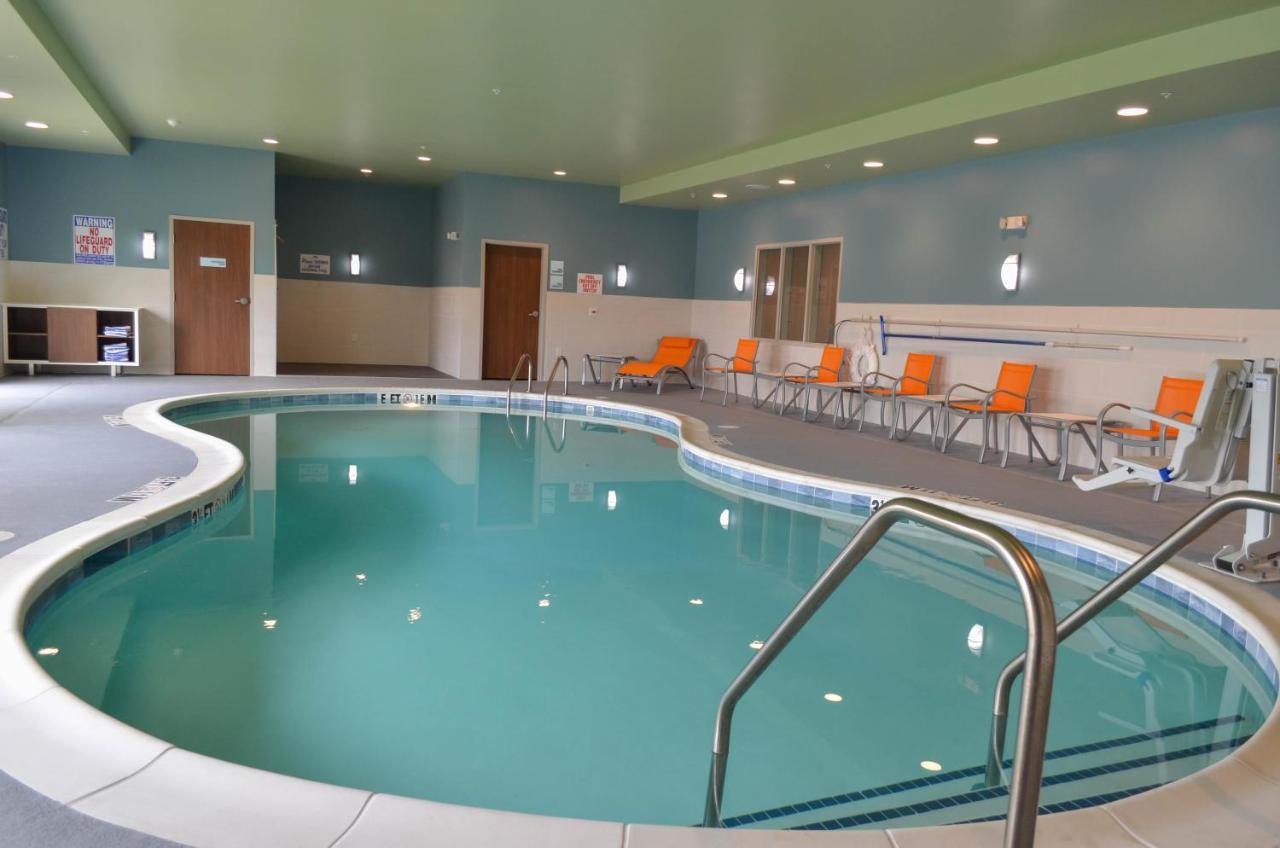 Holiday Inn Express & Suites Raleigh Airport - Brier Creek By Ihg מראה חיצוני תמונה